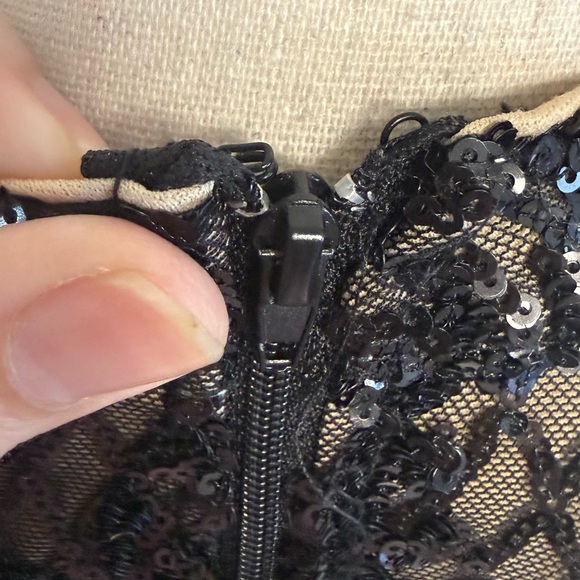 Privy Sequin Mesh Bodycon Prom Dress Black/Nude Halter Size M - Picture 9 of 12